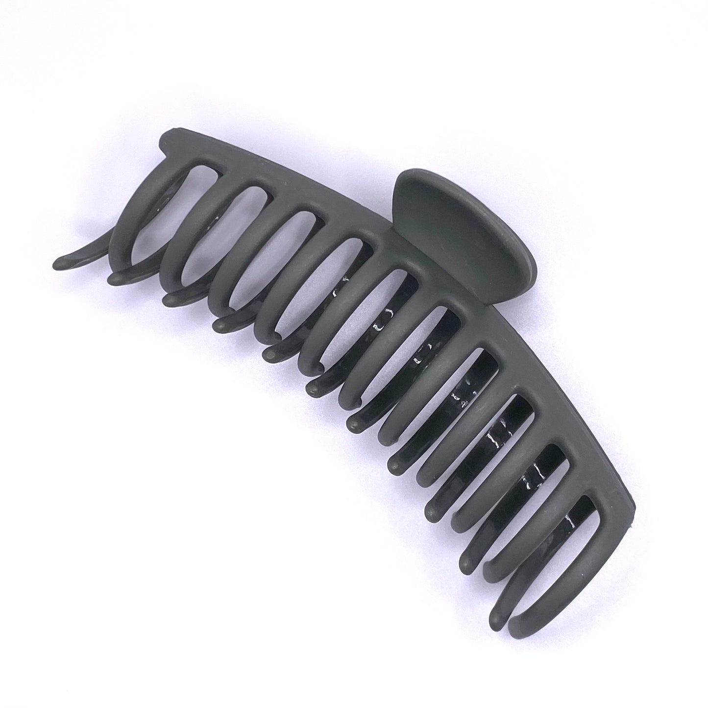 Large hair clip