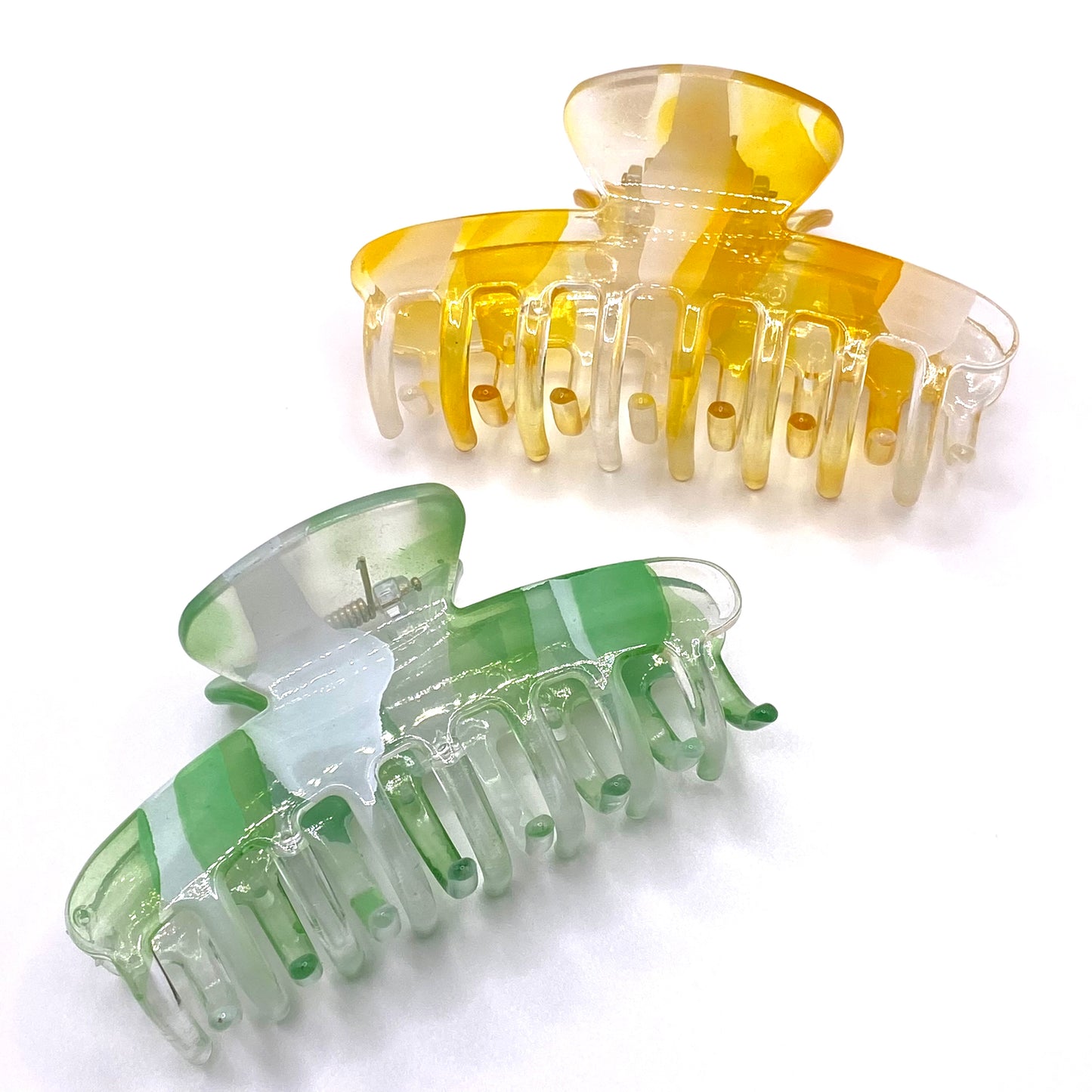 Retro hair clip